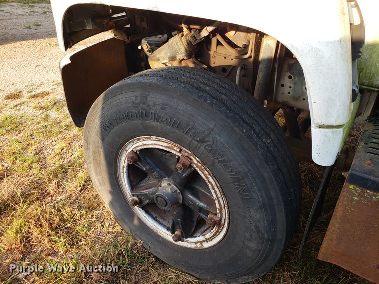 image for item DH2813 1994 Chevrolet Kodiak C5500 chipper truck