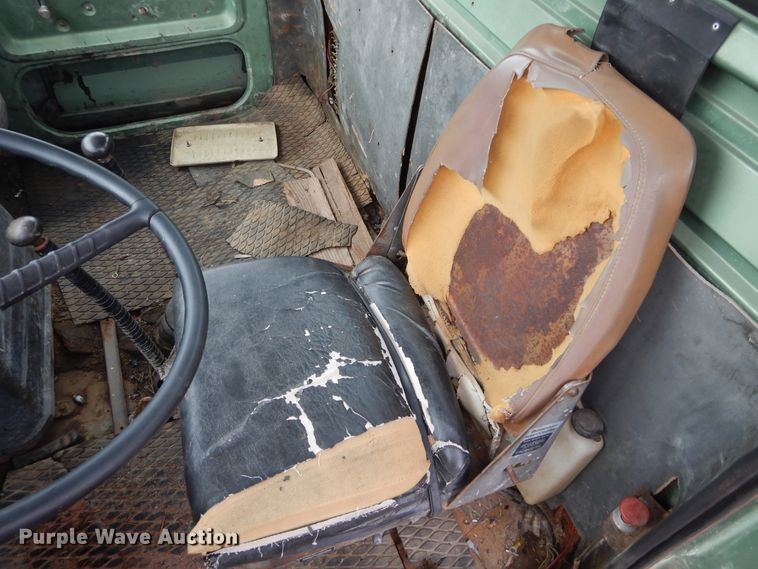 image for item DH3542 1973 Ford 9000 tank truck