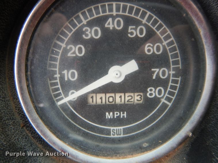 image for item DH3542 1973 Ford 9000 tank truck