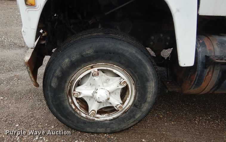 image for item DH3542 1973 Ford 9000 tank truck