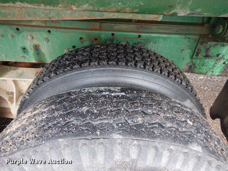 image for item DH3542 1973 Ford 9000 tank truck