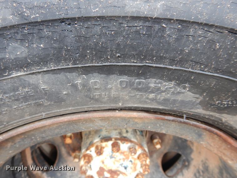 image for item DH3542 1973 Ford 9000 tank truck