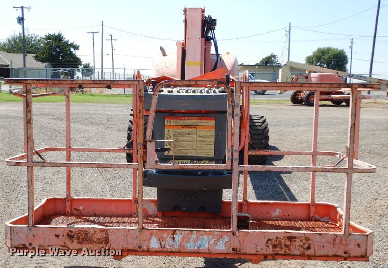 image for item DH3559 2002 JLG 800AJ boom lift