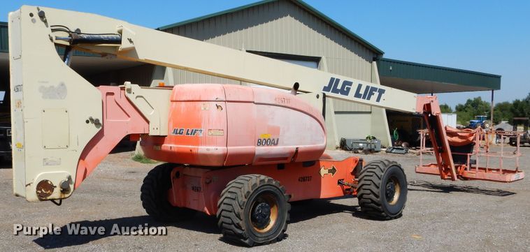image for item DH3559 2002 JLG 800AJ boom lift