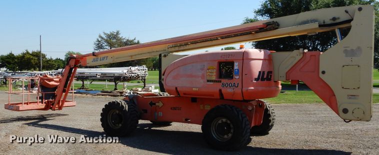 image for item DH3559 2002 JLG 800AJ boom lift