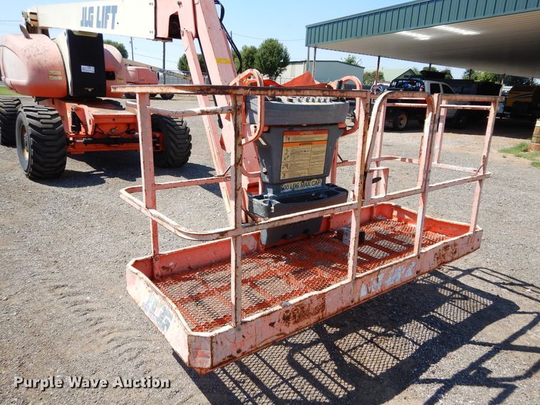image for item DH3559 2002 JLG 800AJ boom lift