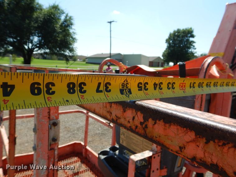 image for item DH3559 2002 JLG 800AJ boom lift