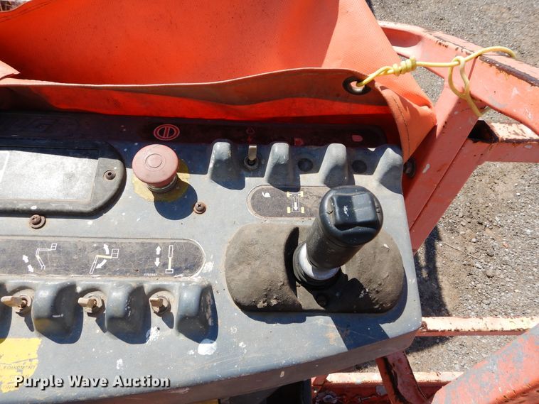 image for item DH3559 2002 JLG 800AJ boom lift