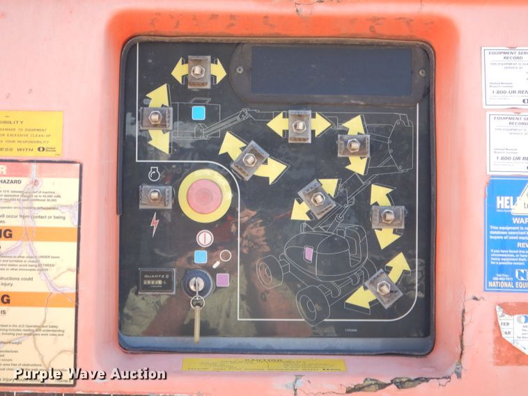 image for item DH3559 2002 JLG 800AJ boom lift