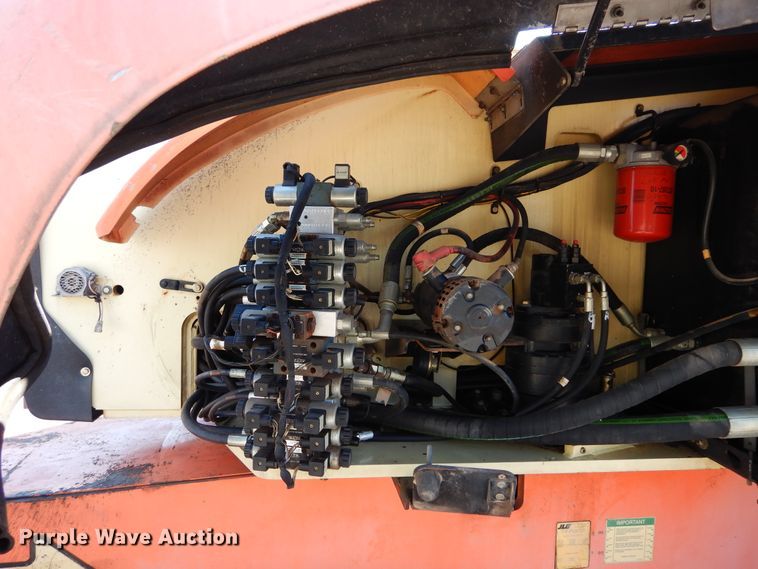 image for item DH3559 2002 JLG 800AJ boom lift