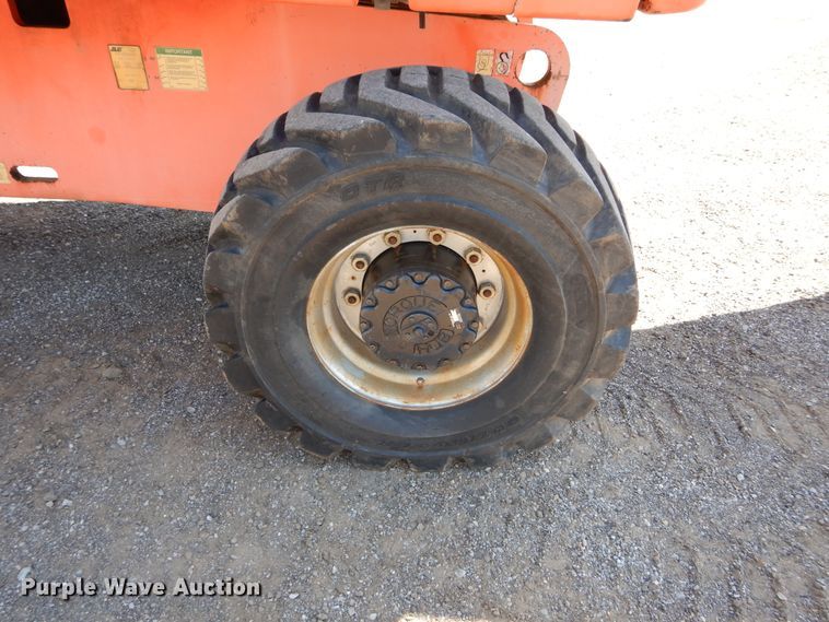 image for item DH3559 2002 JLG 800AJ boom lift