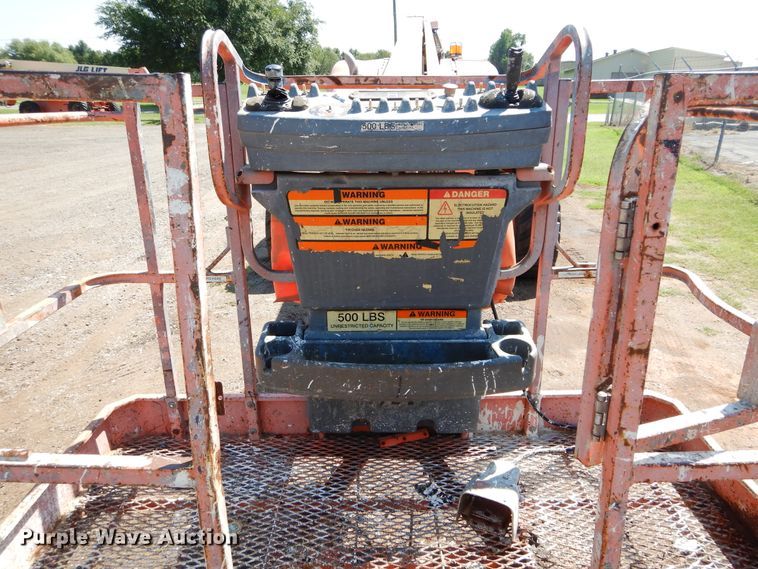 image for item DH3560 1999 JLG 600A boom lift