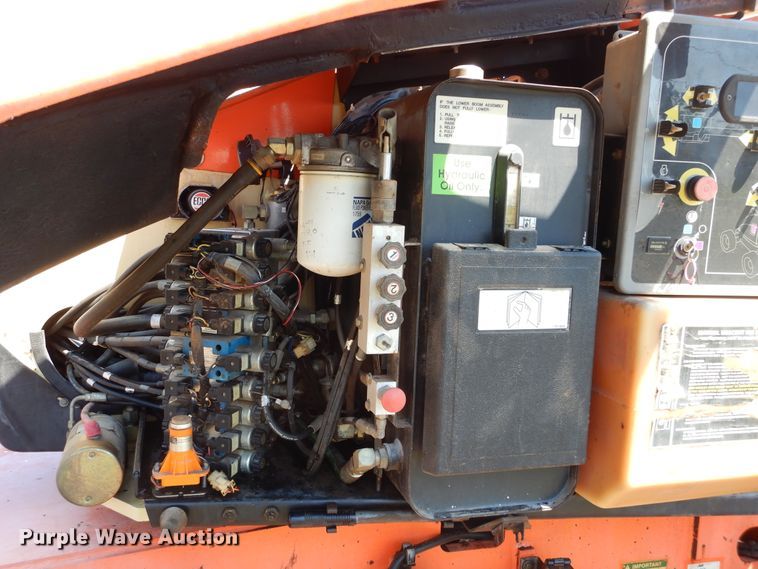 image for item DH3560 1999 JLG 600A boom lift