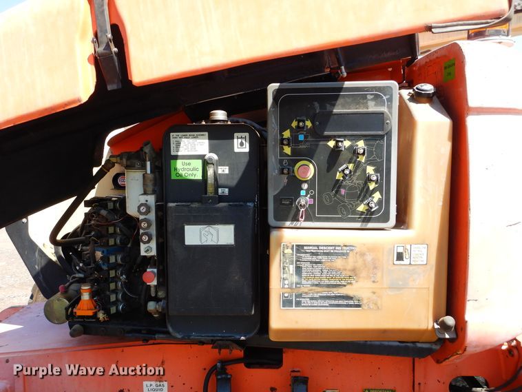image for item DH3560 1999 JLG 600A boom lift