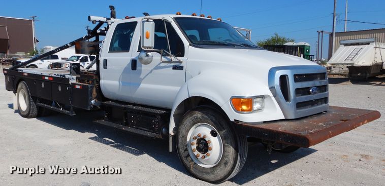 image for item DH3567 2012 Ford F750 Super Duty flatbed winch truck