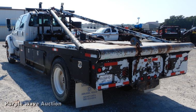 image for item DH3567 2012 Ford F750 Super Duty flatbed winch truck