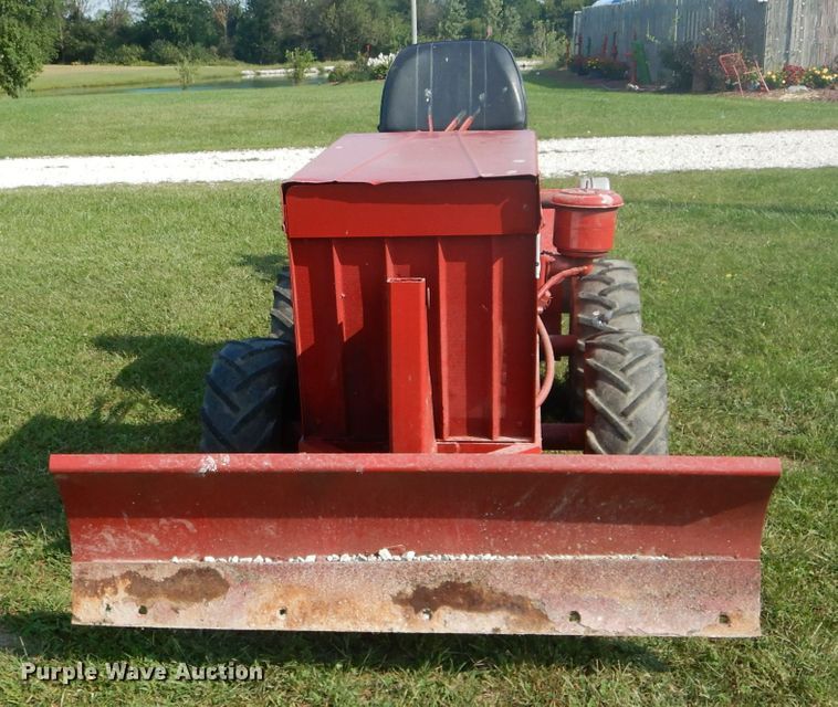 image for item DH6124 Ditch Witch J20 trencher