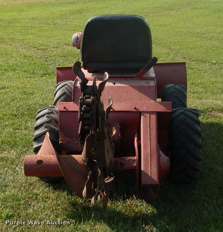 image for item DH6124 Ditch Witch J20 trencher