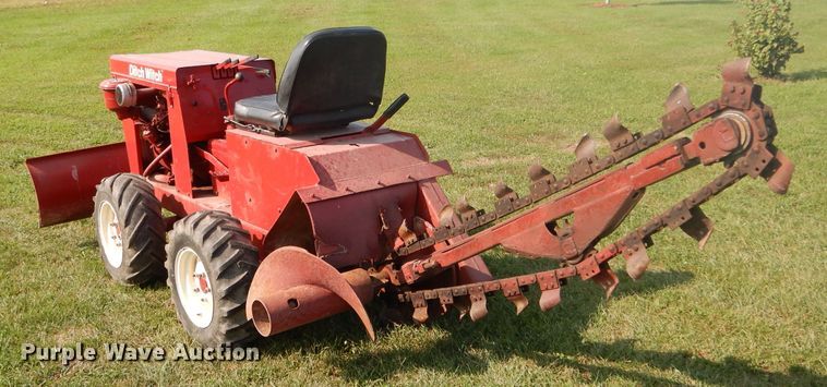 image for item DH6124 Ditch Witch J20 trencher