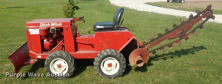 image for item DH6124 Ditch Witch J20 trencher