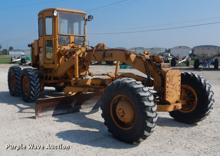 image for item DH6127 1962 Galion 104 rigid frame motor grader