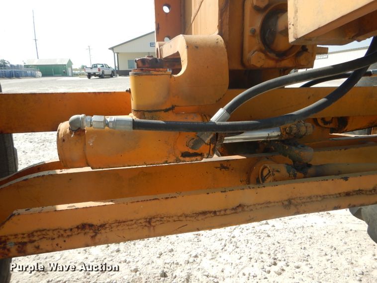 image for item DH6127 1962 Galion 104 rigid frame motor grader