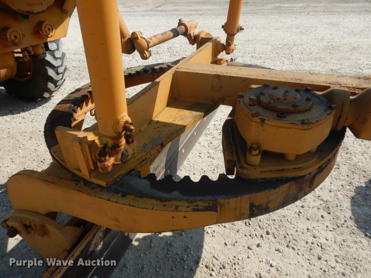 image for item DH6127 1962 Galion 104 rigid frame motor grader