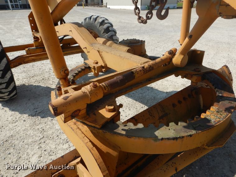 image for item DH6127 1962 Galion 104 rigid frame motor grader