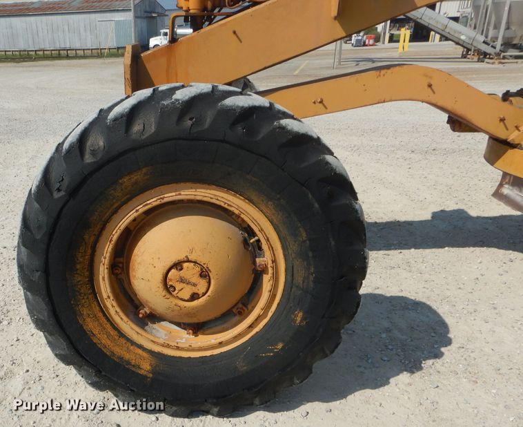 image for item DH6127 1962 Galion 104 rigid frame motor grader