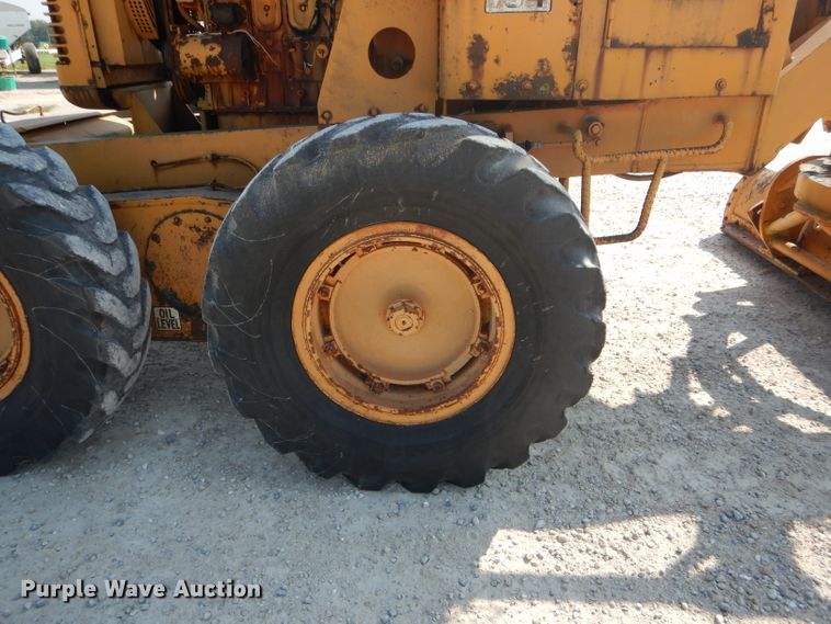 image for item DH6127 1962 Galion 104 rigid frame motor grader