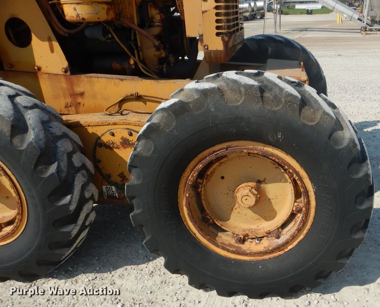 image for item DH6127 1962 Galion 104 rigid frame motor grader