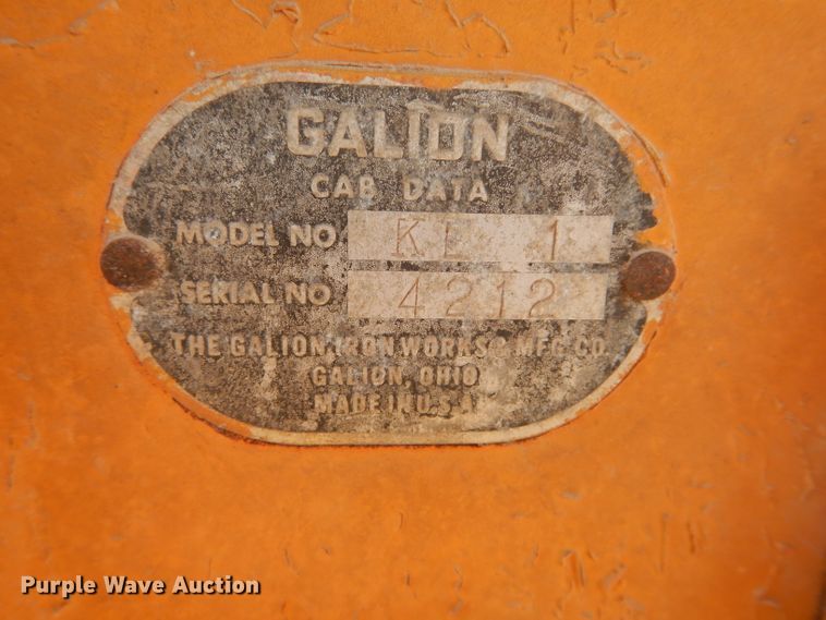 image for item DH6127 1962 Galion 104 rigid frame motor grader