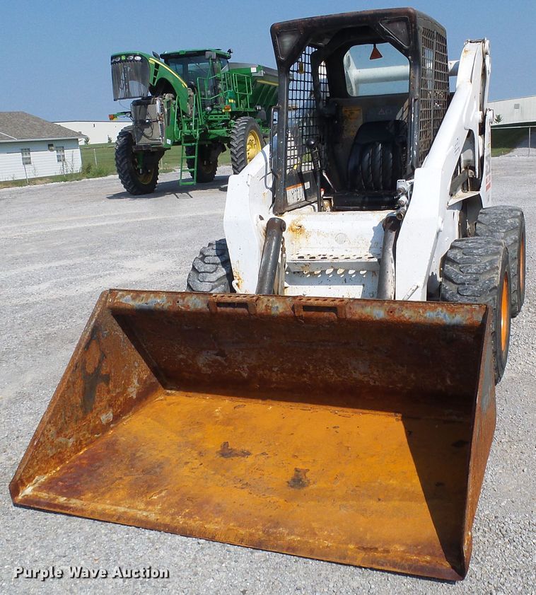 image for item DI0623 2004 Bobcat S250 skid steer