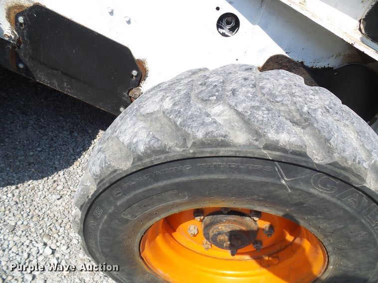 image for item DI0623 2004 Bobcat S250 skid steer