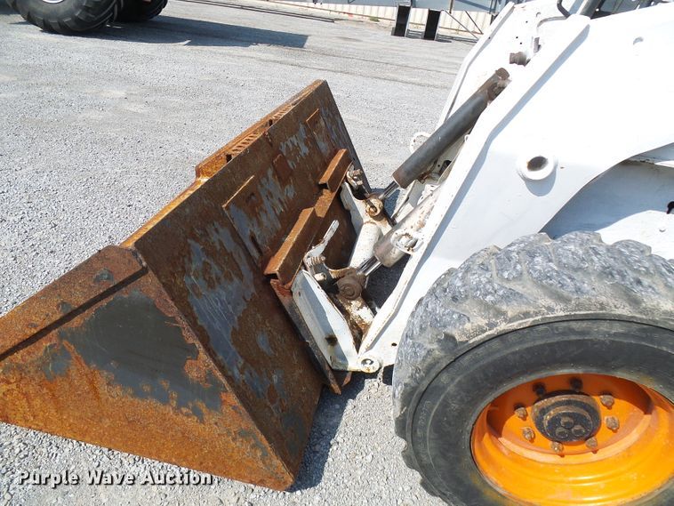 image for item DI0623 2004 Bobcat S250 skid steer