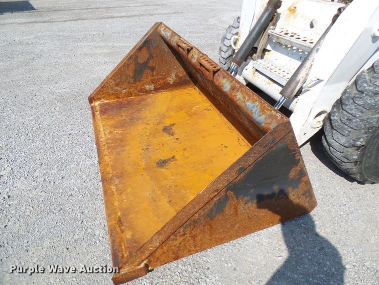 image for item DI0623 2004 Bobcat S250 skid steer