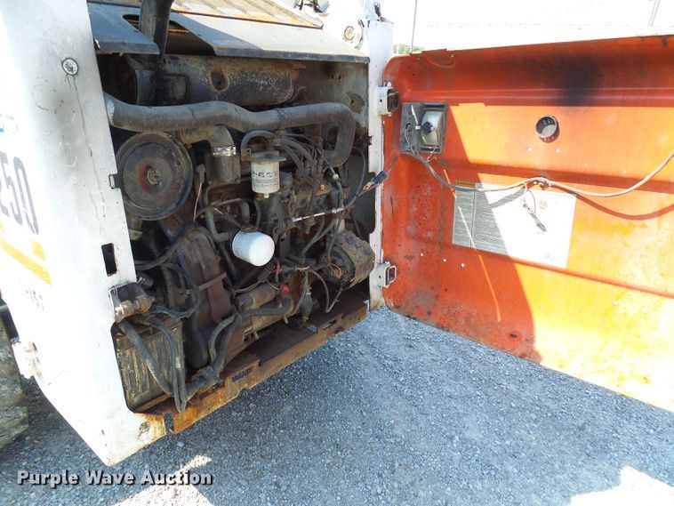 image for item DI0623 2004 Bobcat S250 skid steer