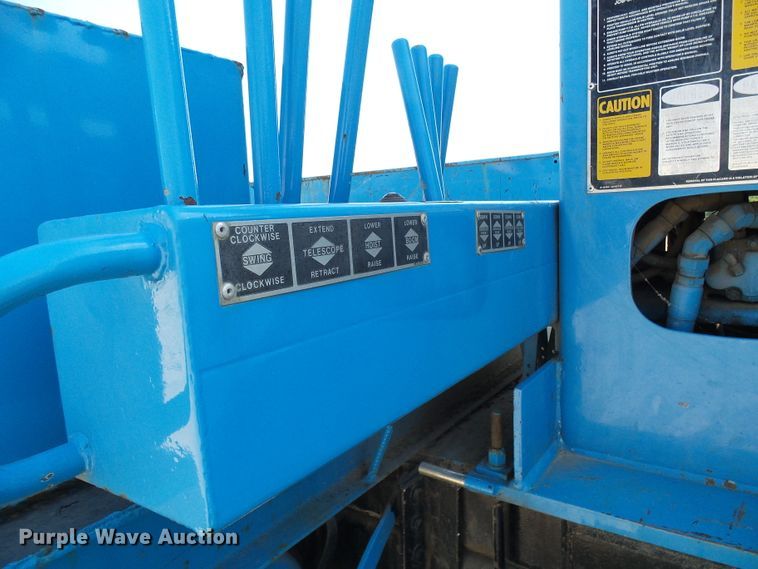 image for item DI0656 2004 Freightliner FL70 crane truck