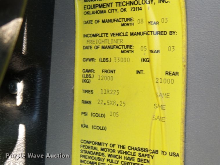 image for item DI0656 2004 Freightliner FL70 crane truck