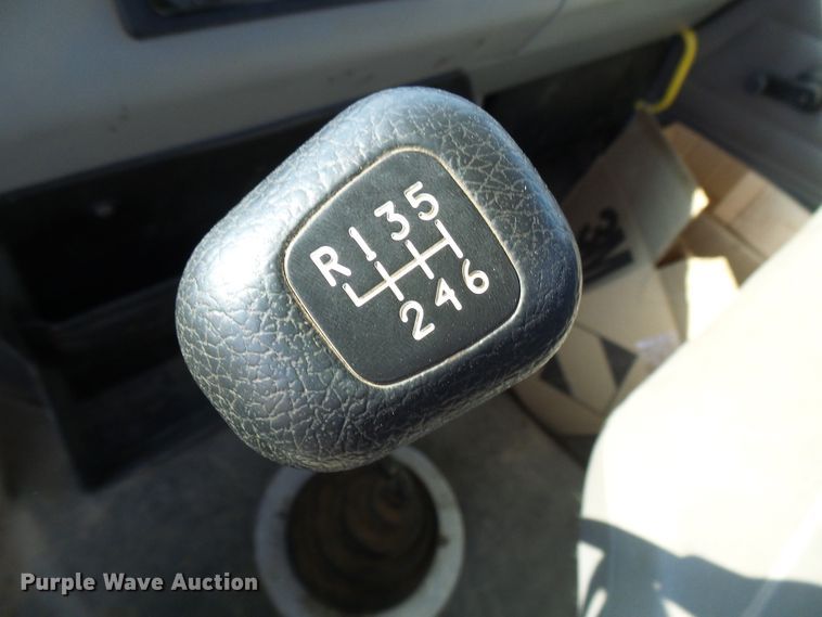 image for item DI0656 2004 Freightliner FL70 crane truck