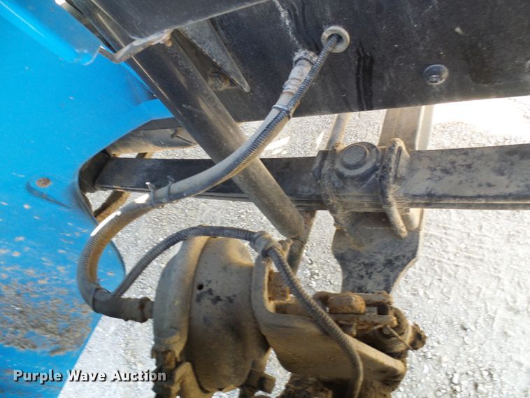 image for item DI0656 2004 Freightliner FL70 crane truck