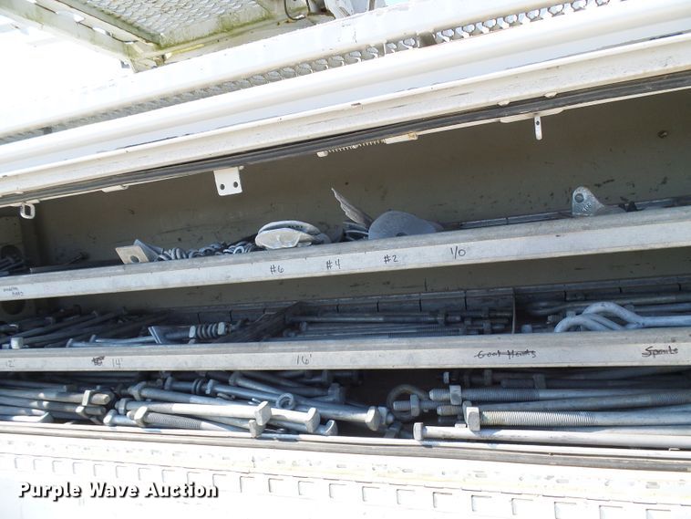 image for item DI0658 2007 International 7400 digger derrick truck