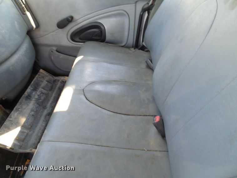 image for item DI0658 2007 International 7400 digger derrick truck