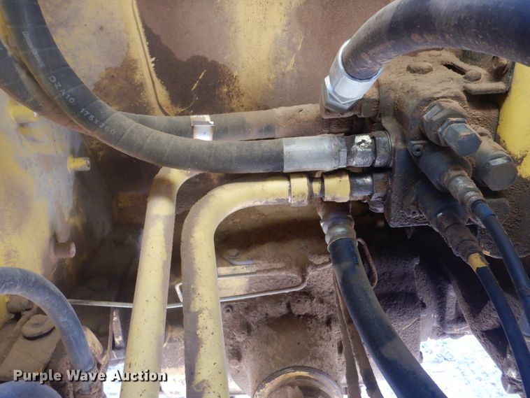 image for item DI2315 2001 Komatsu WA250-3MC wheel loader