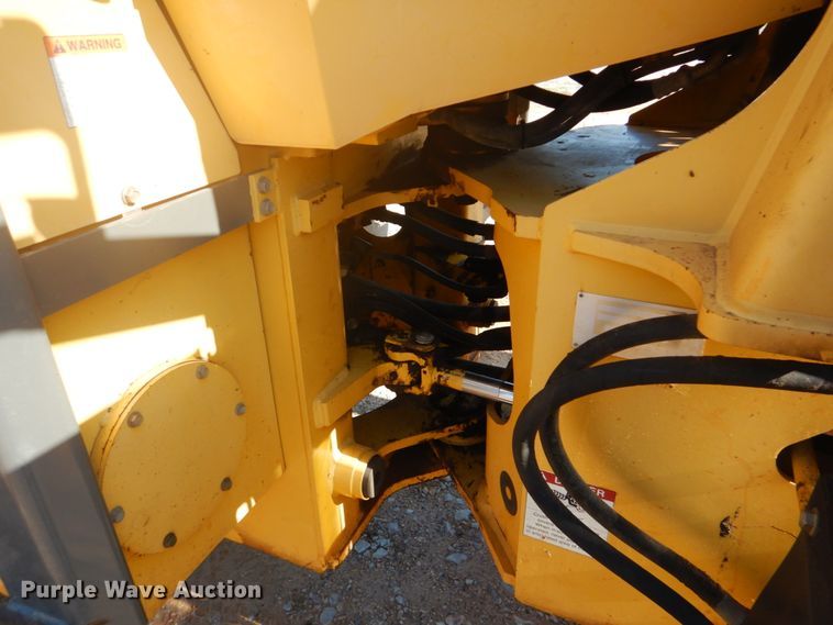 image for item DI2315 2001 Komatsu WA250-3MC wheel loader