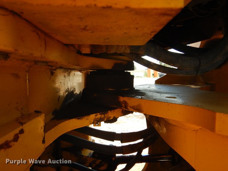 image for item DI2315 2001 Komatsu WA250-3MC wheel loader