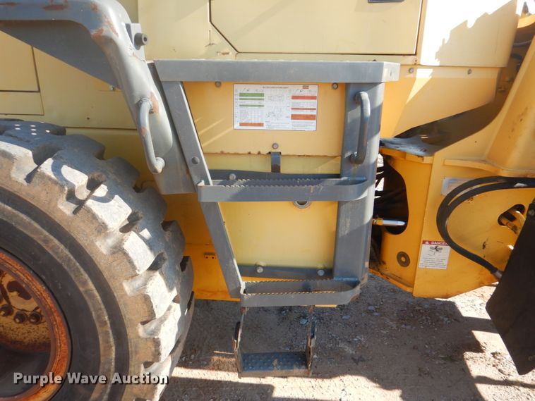 image for item DI2315 2001 Komatsu WA250-3MC wheel loader