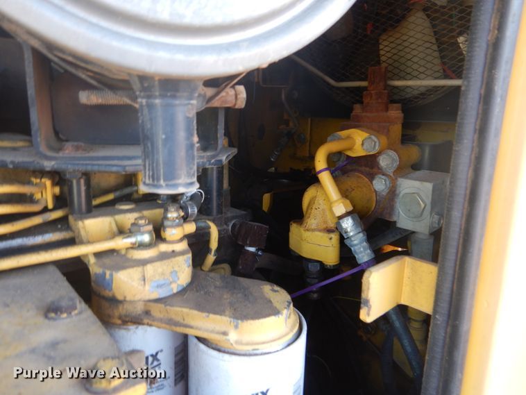 image for item DI2315 2001 Komatsu WA250-3MC wheel loader