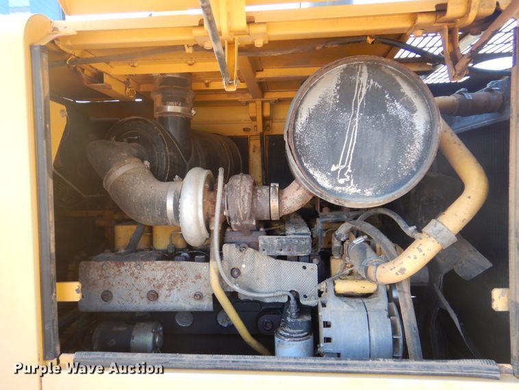 image for item DI2315 2001 Komatsu WA250-3MC wheel loader