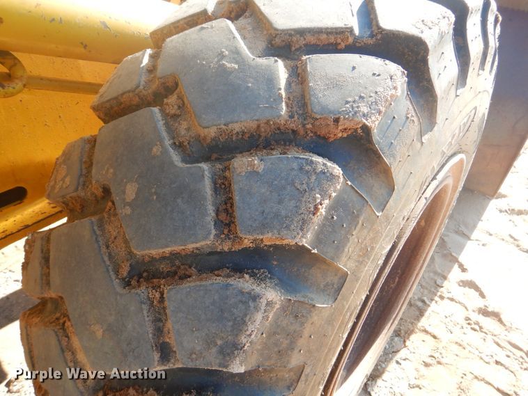 image for item DI2315 2001 Komatsu WA250-3MC wheel loader